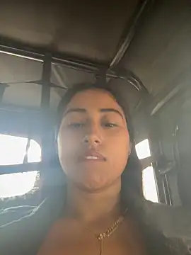 Snapshot of Valentinne_z chatting on May 16, 2026, 3:11 pm Valentinne z online show from May 16, 2026, 3:11 pm