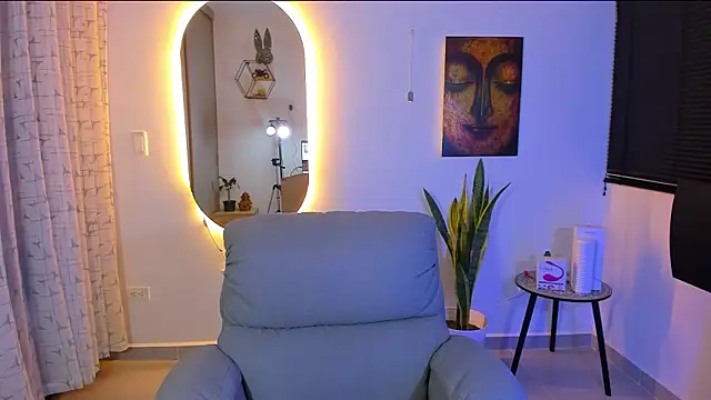 alejandro calderon1 online show from March 18, 2026, 3:31 am