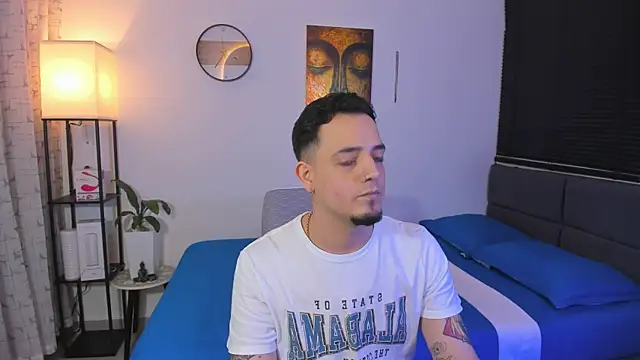 Snapshot of alejandro_calderon1 chatting on June 14, 2026, 2:24 am alejandro calderon1 online show from June 14, 2026, 2:24 am
