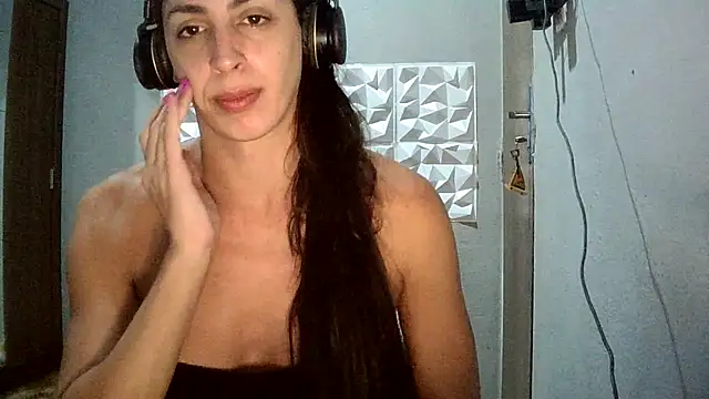 AlexiaDuucan online show from May 28, 2026, 12:57 pm