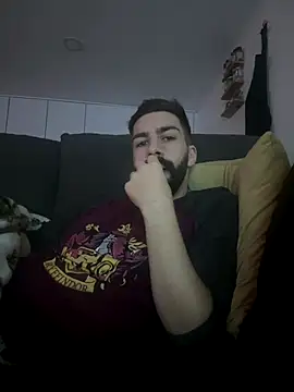 kinkyguy04 online show from December 21, 2025, 2:24 pm