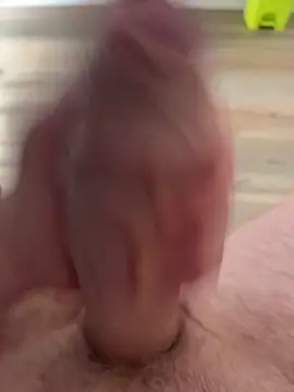 MagicKenzo99 online show from April 13, 2026, 10:32 am