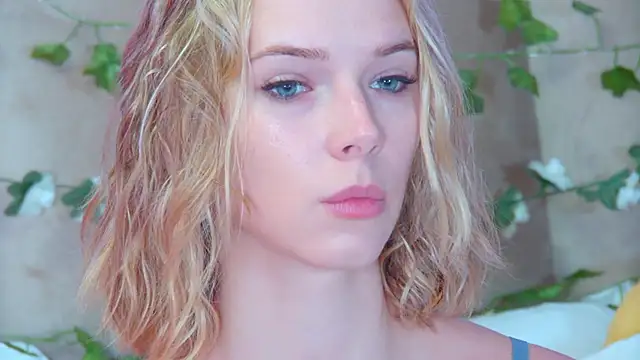 GentleRossi online show from April 1, 2026, 3:09 pm