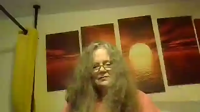 Snapshot of DestineeLoverGirl chatting on July 1, 2026, 12:40 pm DestineeLoverGirl online show from July 1, 2026, 12:40 pm