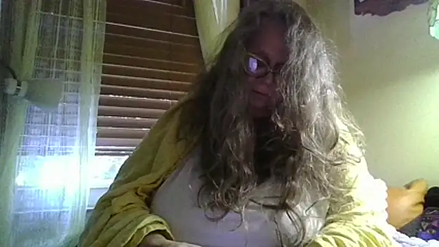 Snapshot of DestineeLoverGirl chatting on July 23, 2026, 12:36 pm DestineeLoverGirl online show from July 23, 2026, 12:36 pm