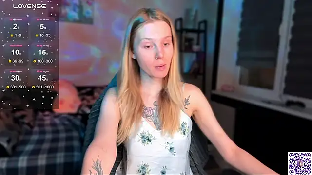 Chanel Gill online show from November 4, 2025, 4:28 pm