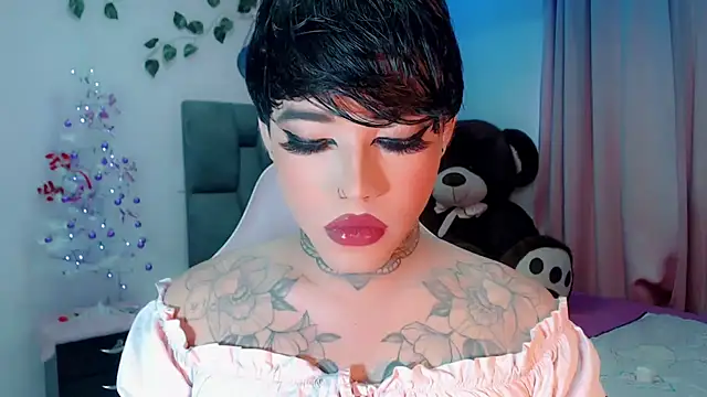 Snapshot of little_star_porn chatting on December 9, 2024, 7:50 pm little star porn online show from December 9, 2024, 7:50 pm