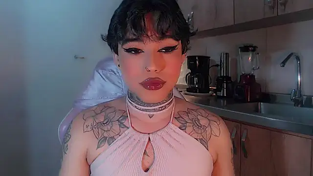 Snapshot of little_star_porn chatting on February 6, 2025, 5:09 pm little star porn online show from February 6, 2025, 5:09 pm