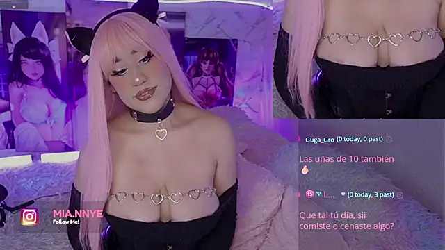 MiaMammie online show from December 19, 2024, 4:02 am