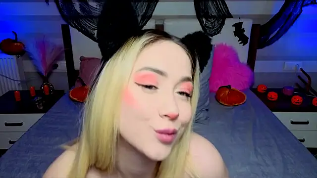 AriaSugar online show from November 3, 2025, 5:42 am