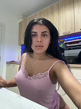 Snapshot of Scarlett-Dream chatting on May 12, 2026, 5:48 am Scarlett-Dream online show from May 12, 2026, 5:48 am