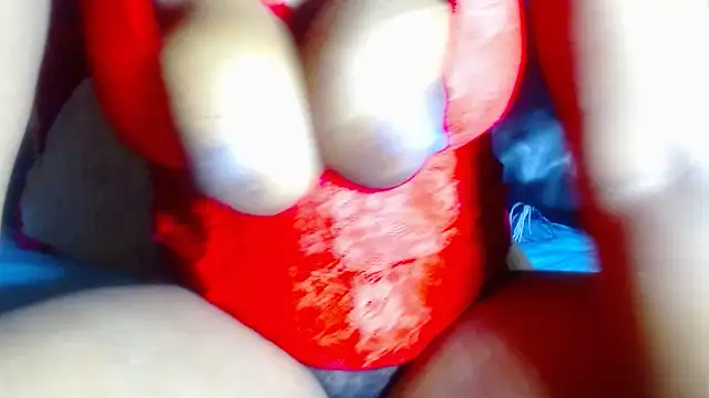 Queenofthenightx online show from September 23, 2025, 8:12 pm