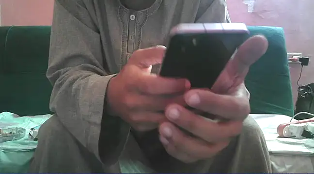 Snapshot of foxsanSs chatting on February 25, 2025, 8:36 am foxsanSs online show from February 25, 2025, 8:36 am