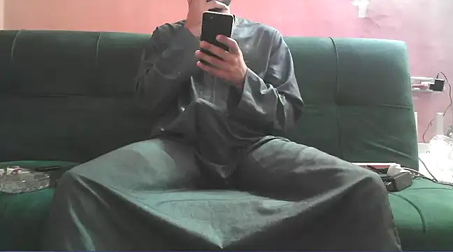 Snapshot of foxsanSs chatting on March 8, 2025, 3:17 am foxsanSs online show from March 8, 2025, 3:17 am