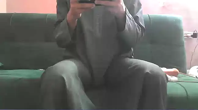 Snapshot of foxsanSs chatting on March 12, 2025, 2:52 am foxsanSs online show from March 12, 2025, 2:52 am