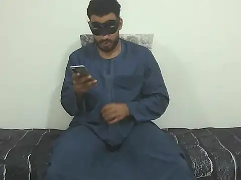 foxsanSs online show from July 18, 2026, 4:16 am