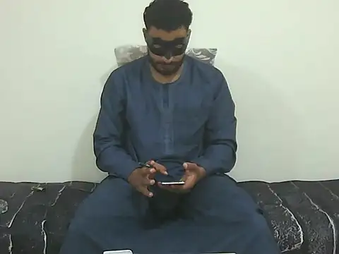 foxsanSs online show from July 19, 2026, 4:49 am