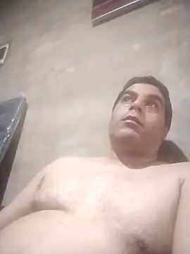 Tonilp1984 online show from April 12, 2026, 7:52 pm