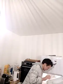 antoinepassion online show from February 2, 2025, 7:25 pm