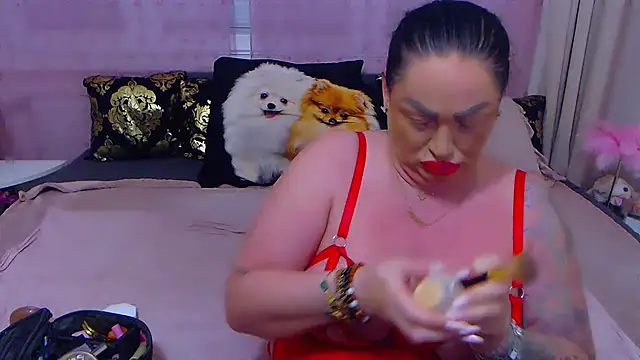 BustyVicky online show from November 8, 2025, 9:57 pm