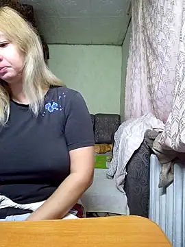 BustyBlond online show from October 25, 2025, 4:42 am