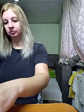 BustyBlond online show from November 4, 2025, 4:44 am