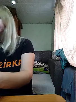 BustyBlond online show from November 16, 2025, 5:57 am