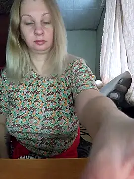 Snapshot of BustyBlond chatting on January 15, 2026, 5:56 am BustyBlond online show from January 15, 2026, 5:56 am