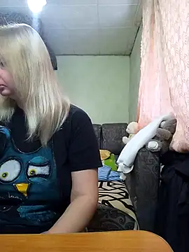 Snapshot of BustyBlond chatting on January 16, 2026, 5:33 am BustyBlond online show from January 16, 2026, 5:33 am