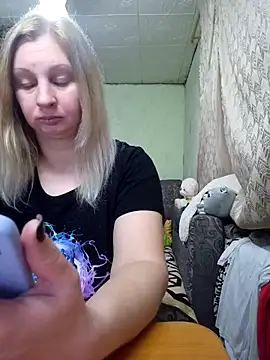 Snapshot of BustyBlond chatting on February 8, 2026, 4:54 pm BustyBlond online show from February 8, 2026, 4:54 pm