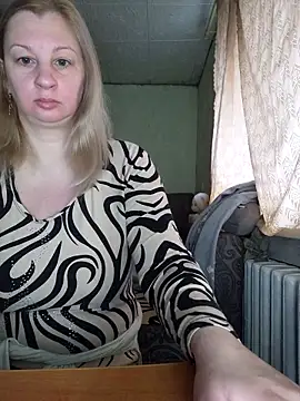 Snapshot of BustyBlond chatting on February 14, 2026, 5:59 am BustyBlond online show from February 14, 2026, 5:59 am