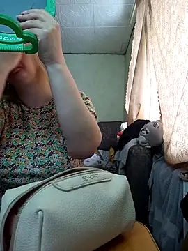 Snapshot of BustyBlond chatting on February 28, 2026, 5:08 am BustyBlond online show from February 28, 2026, 5:08 am