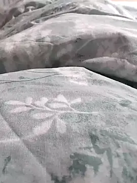 Elixire1 online show from February 16, 2025, 6:21 pm