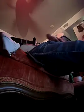 htk1975 online show from December 15, 2025, 10:47 pm