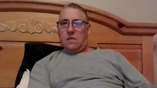 Snapshot of takeitall101 chatting on September 13, 2025, 9:03 pm takeitall101 online show from September 13, 2025, 9:03 pm