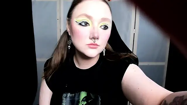 YourDyingBride online show from November 20, 2025, 5:07 am