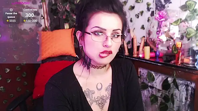 Snapshot of demon_ssofy chatting on May 19, 2026, 9:10 pm demon ssofy online show from May 19, 2026, 9:10 pm