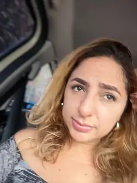 sammyqueenx21 online show from November 17, 2025, 3:51 pm