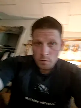 curiouscock38 online show from November 25, 2025, 3:56 pm