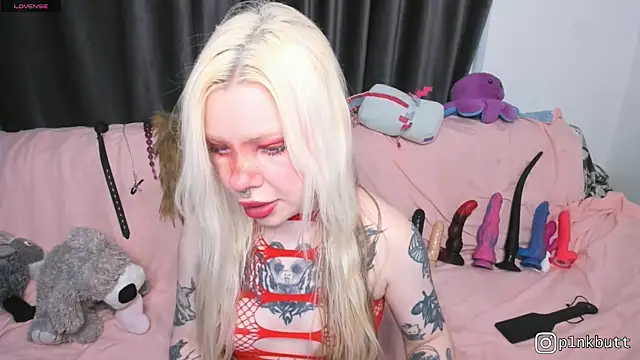 HelenGoat online show from July 30, 2026, 4:33 am