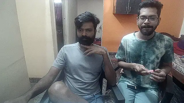 Snapshot of Indiaguy4u chatting on January 3, 2025, 7:06 am Indiaguy4u online show from January 3, 2025, 7:06 am