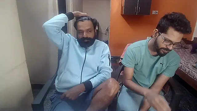 Snapshot of Indiaguy4u chatting on January 3, 2025, 2:40 pm Indiaguy4u online show from January 3, 2025, 2:40 pm