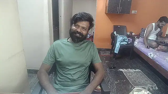 Snapshot of Indiaguy4u chatting on January 8, 2025, 5:05 pm Indiaguy4u online show from January 8, 2025, 5:05 pm