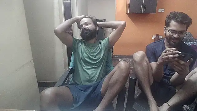 Snapshot of Indiaguy4u chatting on January 19, 2025, 11:34 am Indiaguy4u online show from January 19, 2025, 11:34 am