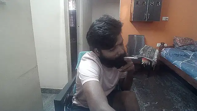 Snapshot of Indiaguy4u chatting on January 22, 2025, 3:09 am Indiaguy4u online show from January 22, 2025, 3:09 am