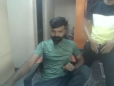 Snapshot of Indiaguy4u chatting on February 8, 2025, 2:27 pm Indiaguy4u online show from February 8, 2025, 2:27 pm