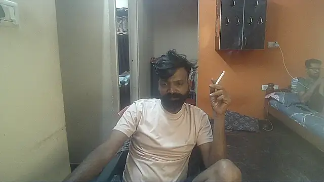 Snapshot of Indiaguy4u chatting on February 17, 2025, 12:48 pm Indiaguy4u online show from February 17, 2025, 12:48 pm