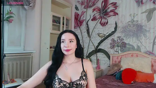 AliciaBow online show from February 4, 2025, 4:08 pm