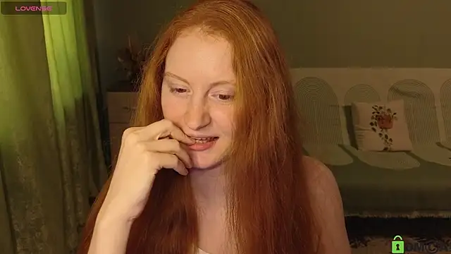 Snapshot of astoria_ross_ chatting on May 20, 2026, 3:07 pm astoria ross online show from May 20, 2026, 3:07 pm