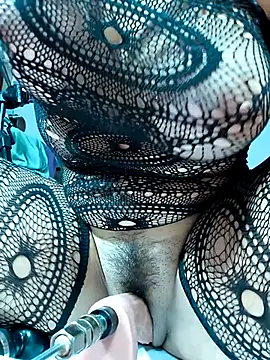 Snapshot of shelby_kutter chatting on November 30, 2025, 4:33 pm shelby kutter online show from November 30, 2025, 4:33 pm